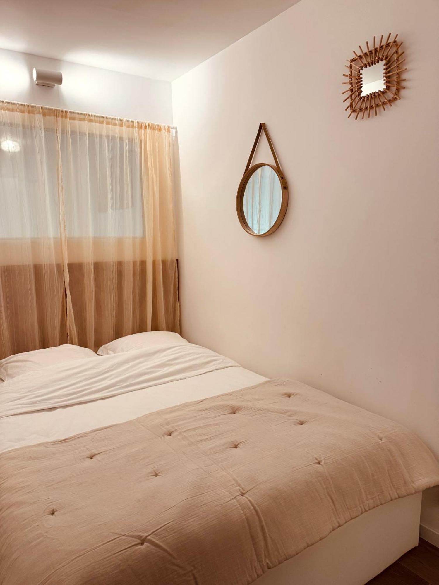 Claelle Appartment - 200M Beach มองเดอลิเยอลานาปูล ภายนอก รูปภาพ